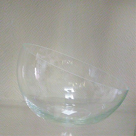 1671 Анабель Шаровая ваза с косым резом прозрач. 2070 H-20*5,5см