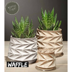 590117 Кашпо керам. Kübel Waffle caramel d9; h7 см карамель (ш/к 7774) *