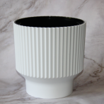 АР17-10 Аркада Белый пласт.горш. с вкладкой d17 h15,5см 2,85л