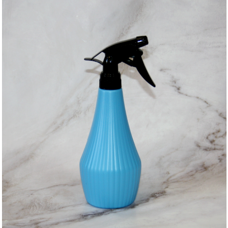 Опрыскиватель пульверизатор «Дом и дача» 570 мл. (голубой цвет)