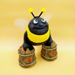Ф201 фигура "Добрый шмель", h-32см